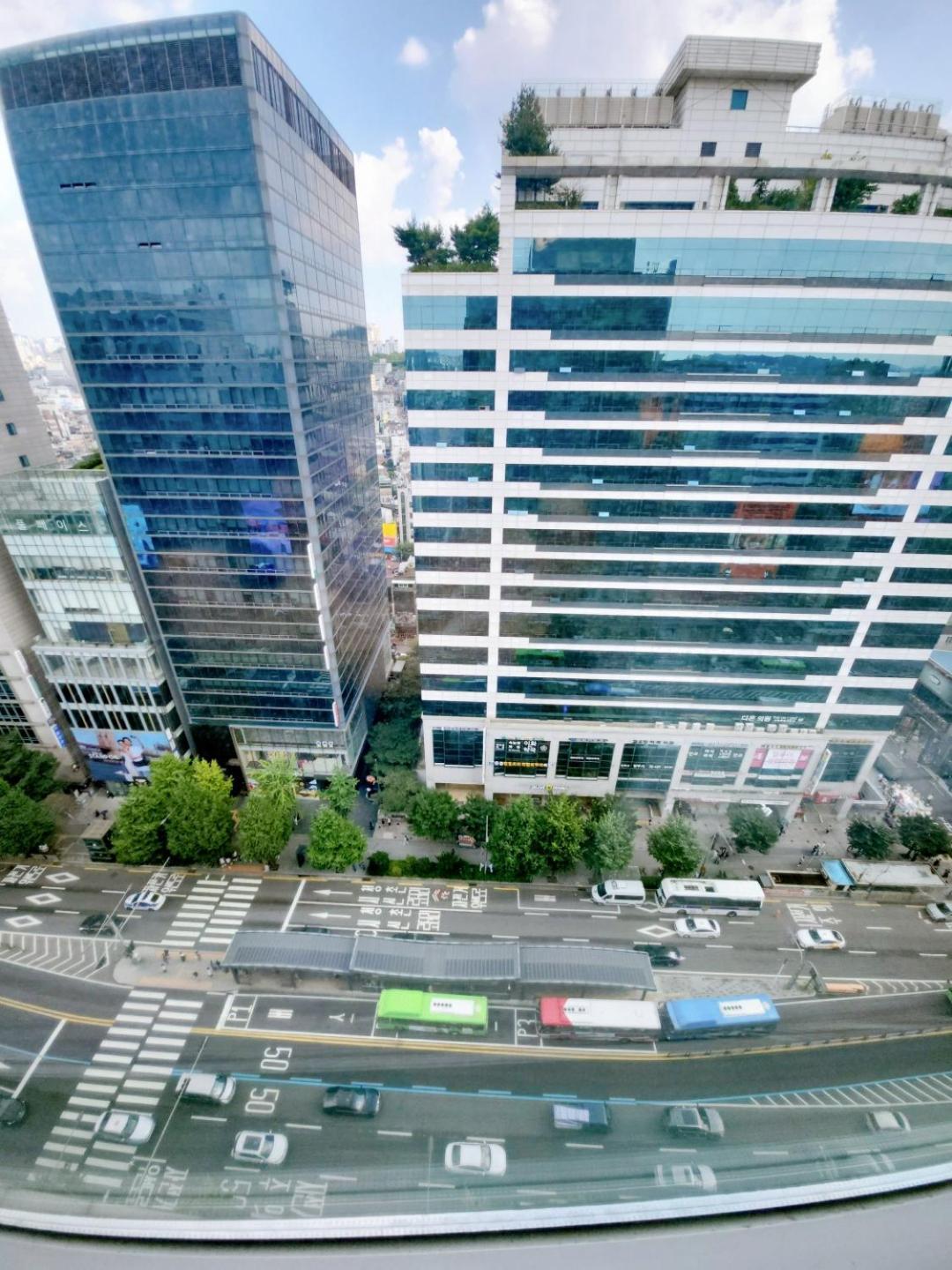 Hongdae Residence-2 1min From Hongik Uni Station Exit #1 อพาร์ทเม้น *